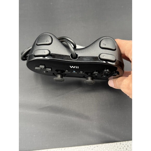 Nintendo Classic Pro Controller (RVL-005) OEM - Black - EUC - Picture 3 of 11